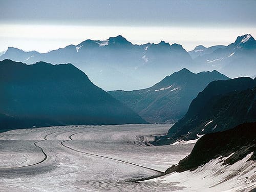 Ruta al glaciar Aletsch, el mas grande de los Alpes