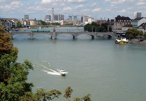 Mittlere, un puente sobre el Rin en Basilea