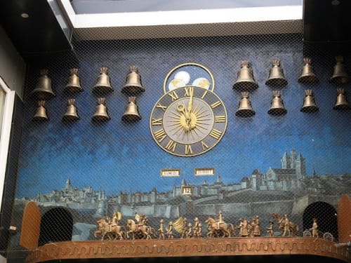 Relojes tradicionales y láser en Ginebra Relojes tradicionales y láser en Ginebra